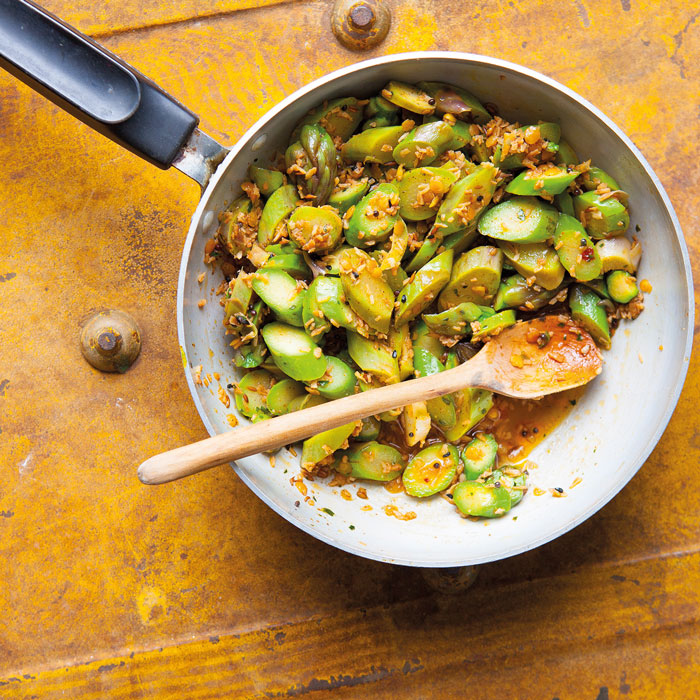 Asparagus Poriyal