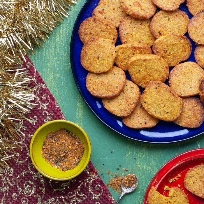 Spicy Cheese Biscuit Blend