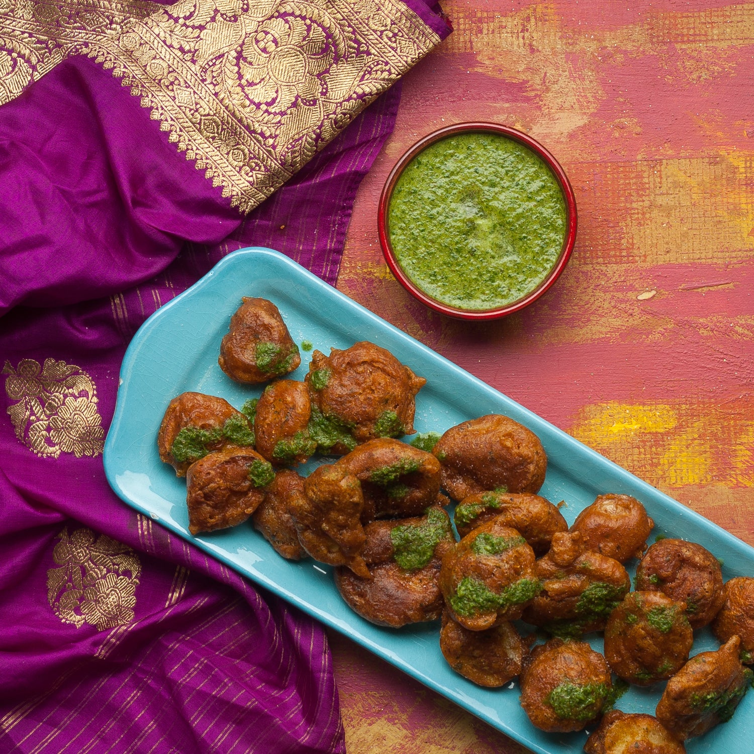 Aloo Pakora with Green Chutney